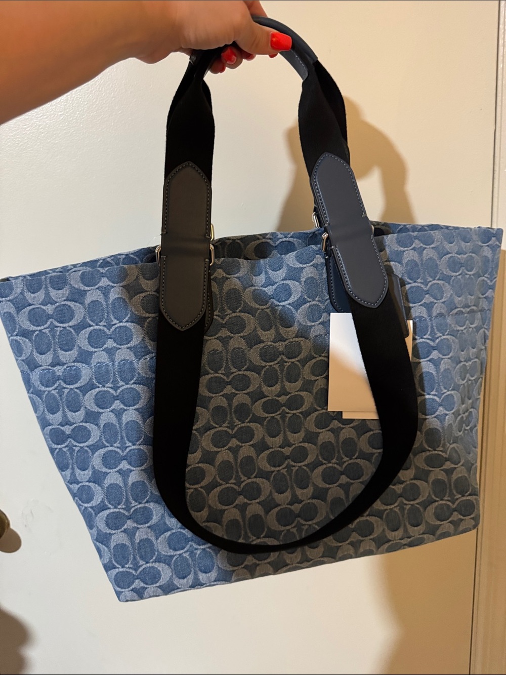 Blue Logo-Pattern Tote Bag - Designer Style - Picture 6 of 8